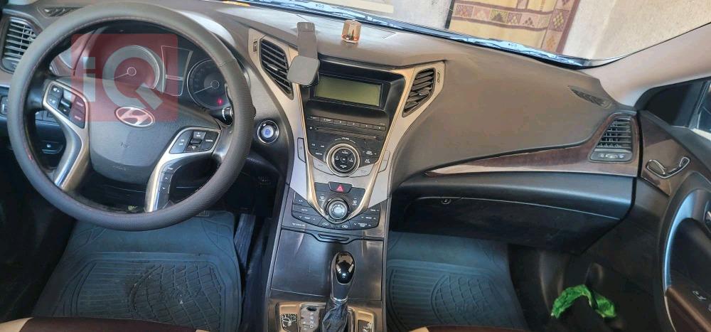 هیوندای ازێرا
